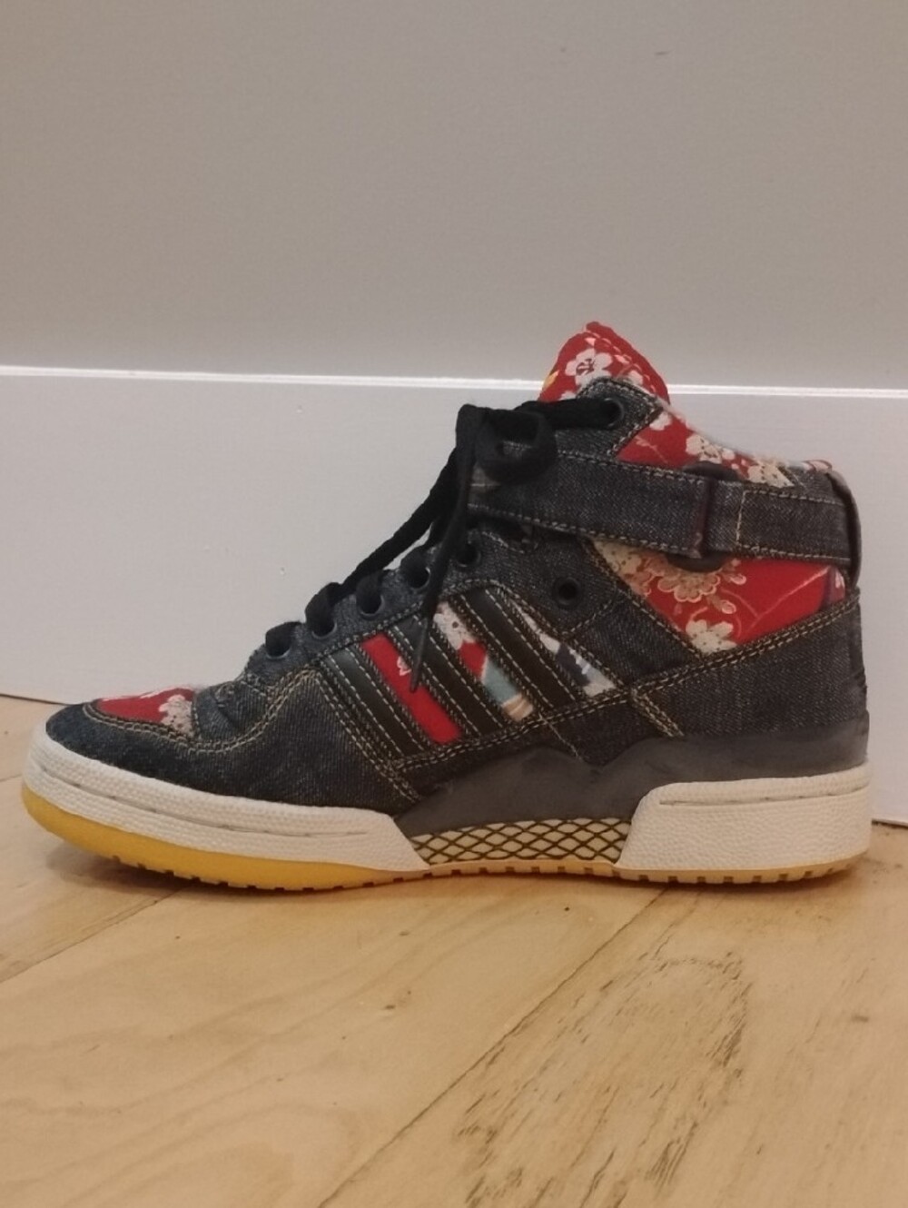*Rare* Adidas Materials Of The World Japan - Original - Picture 4 of 11